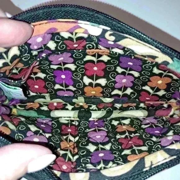 Vera Bradley Suzani Drawstring & Wrislet Set - Picture 12 of 12